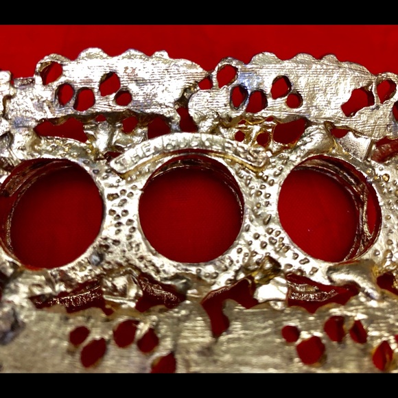 VTG LIPSTICK HOLDER MARKED “THE BUCKLERS”FOLIAGE GOLD METAL - Picture 4 of 7